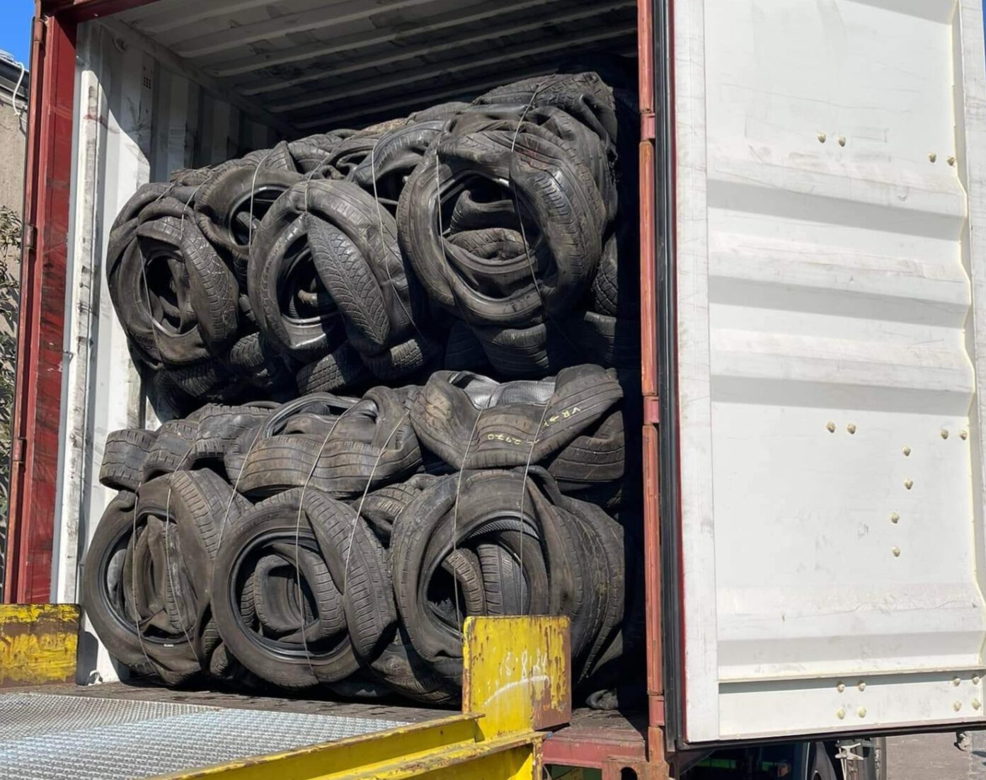 Yaqubi Reifenhandel, Entsorgung & Import-Export